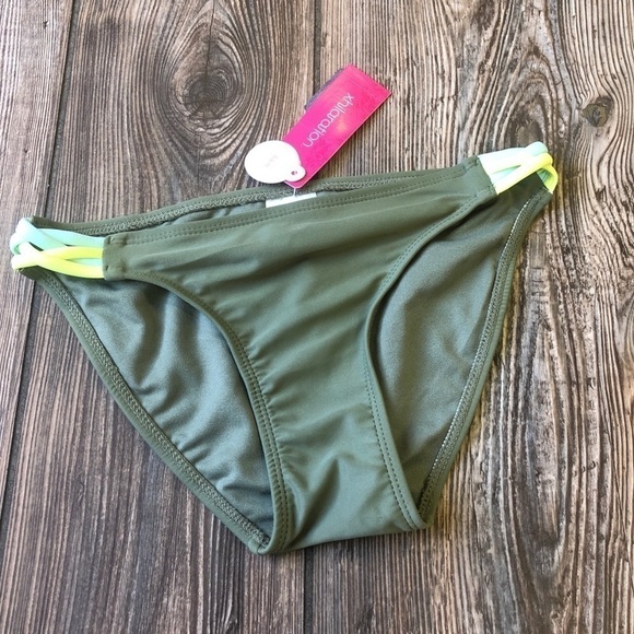 NWT Xhilaration Green Bikini Bottoms Woven Hips - Picture 1 of 7